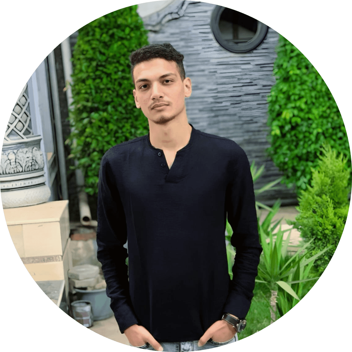 أستاذأكرم محمود